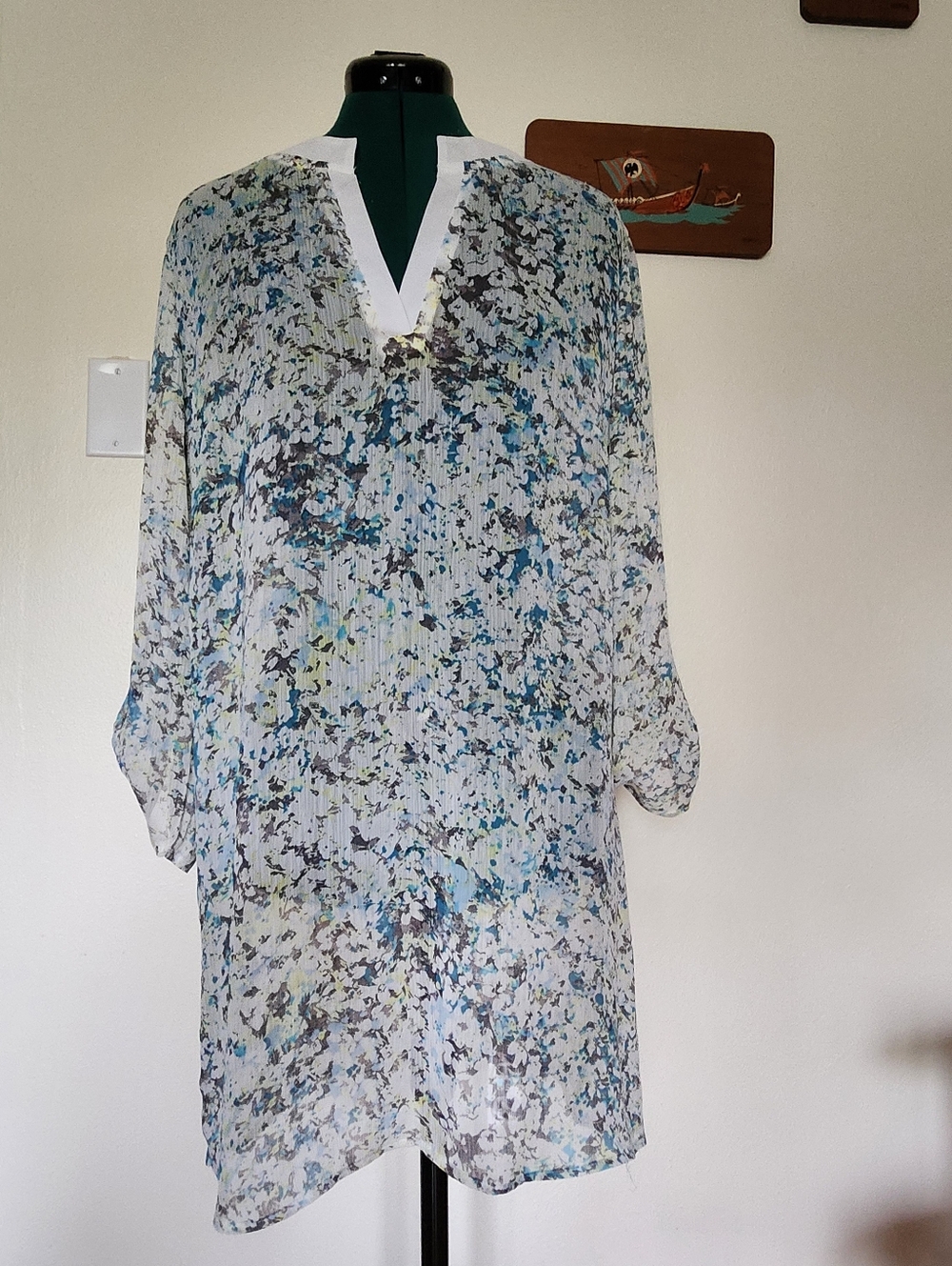 Sheer Floral Split-Neck Tunic in Blue and White